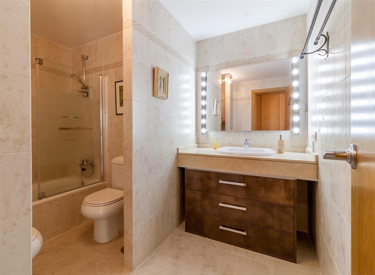 Golf Hill Estepona Canovas المظهر الخارجي الصورة