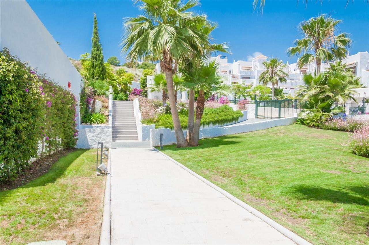 Golf Hill Estepona Canovas المظهر الخارجي الصورة